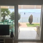 Sobre El Mar Roses